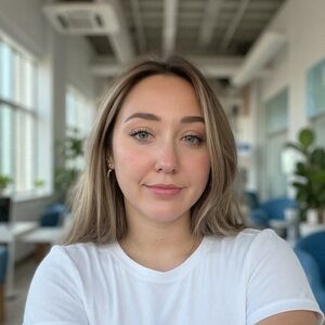 Meet your Posher, Madeline